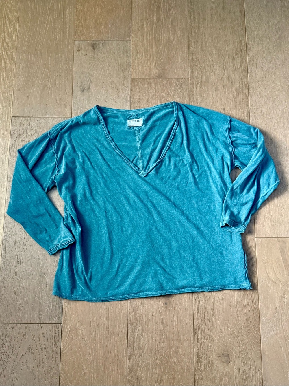WE THE FREE Nina v-neck TEAL